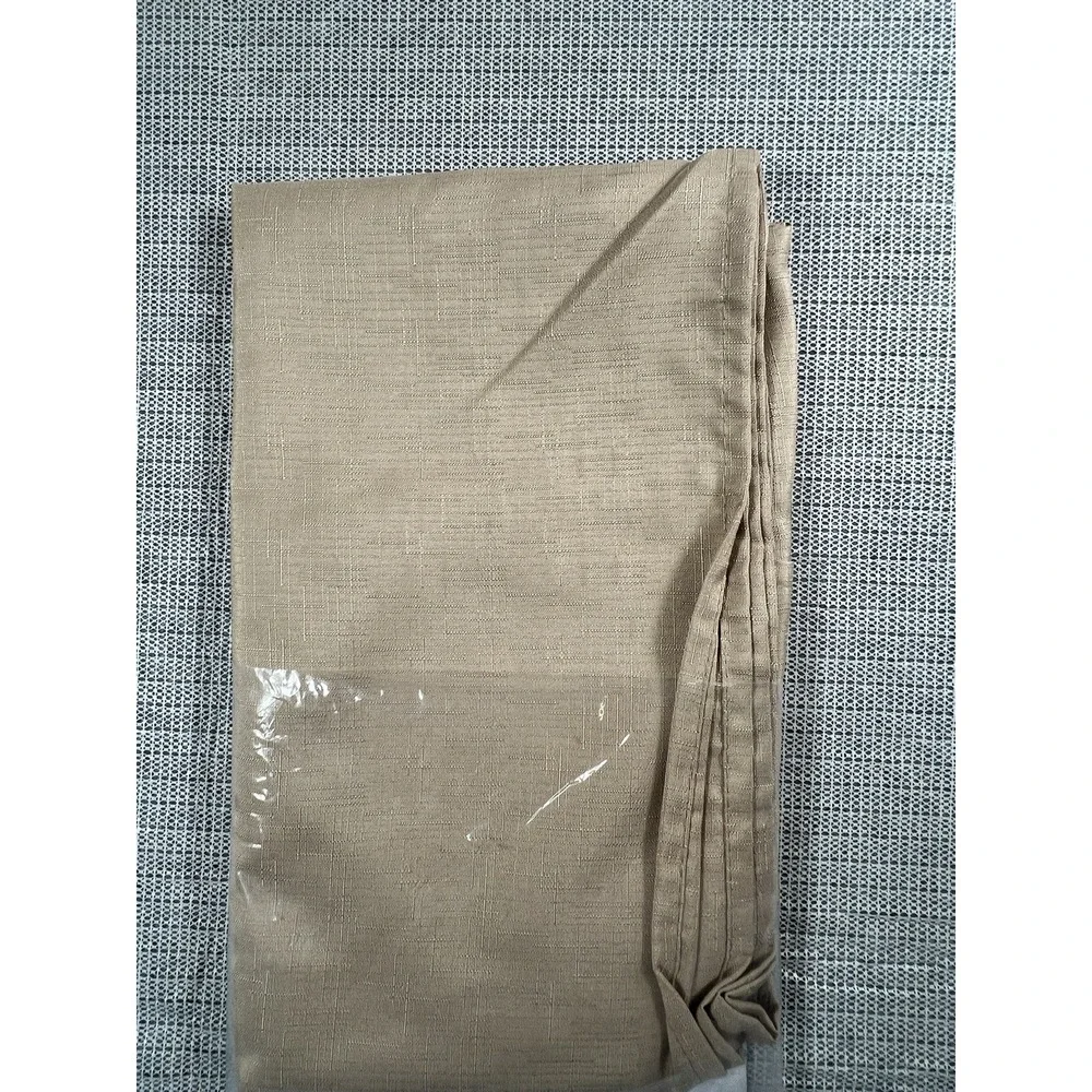 Maxmill Cosmo Spill Proof‎  Tablecloth 52x70